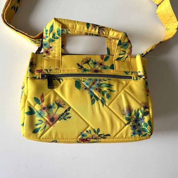Lug Jitterbug Crossbody Bag Bouquet Yellow Floral Print - Picture 5 of 9